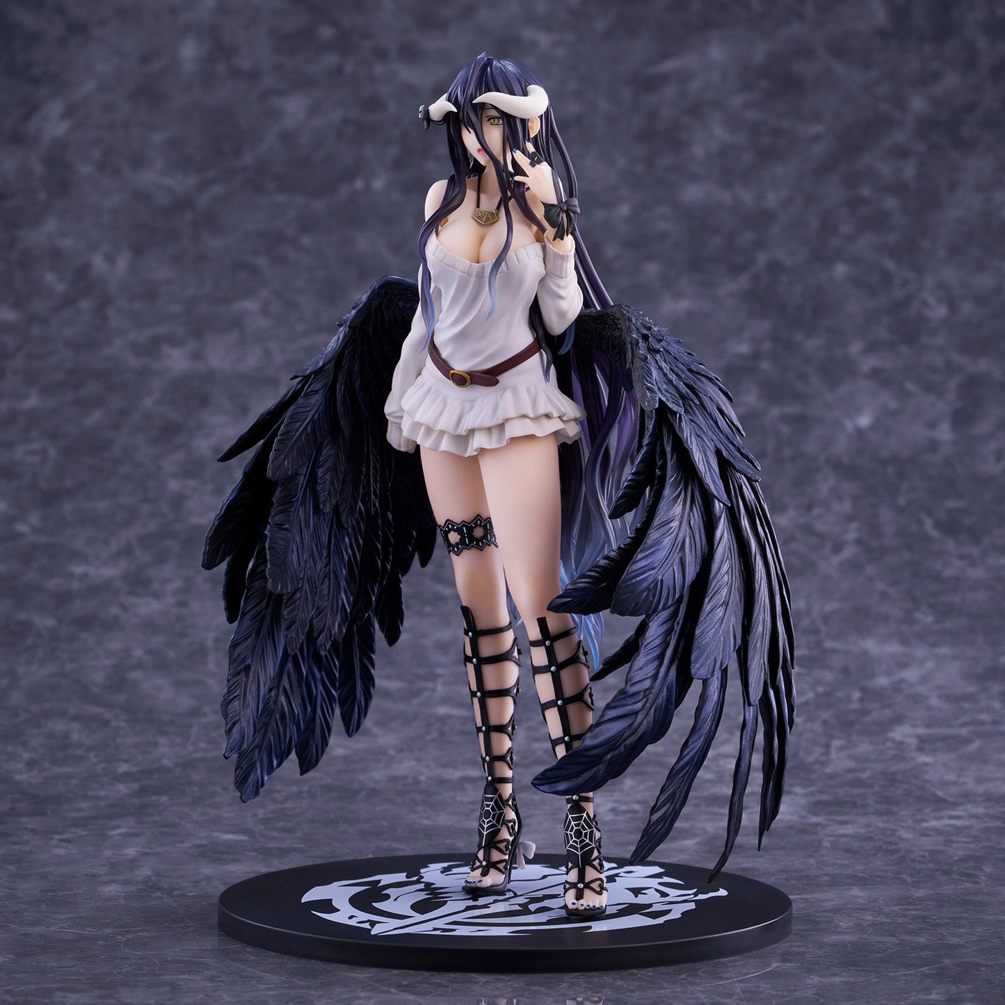 Albedo so-bin Ver. Limited Color collectible scale model by Tokyo Figure