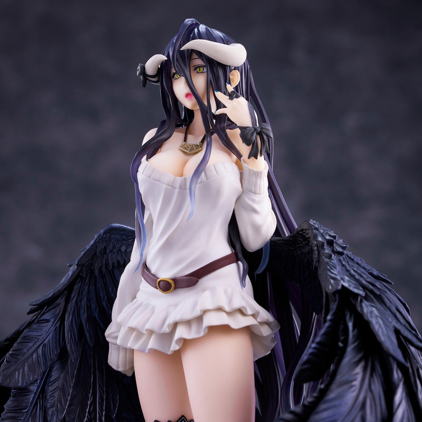 Albedo so-bin Ver. Limited Color collectible scale model by Tokyo Figure