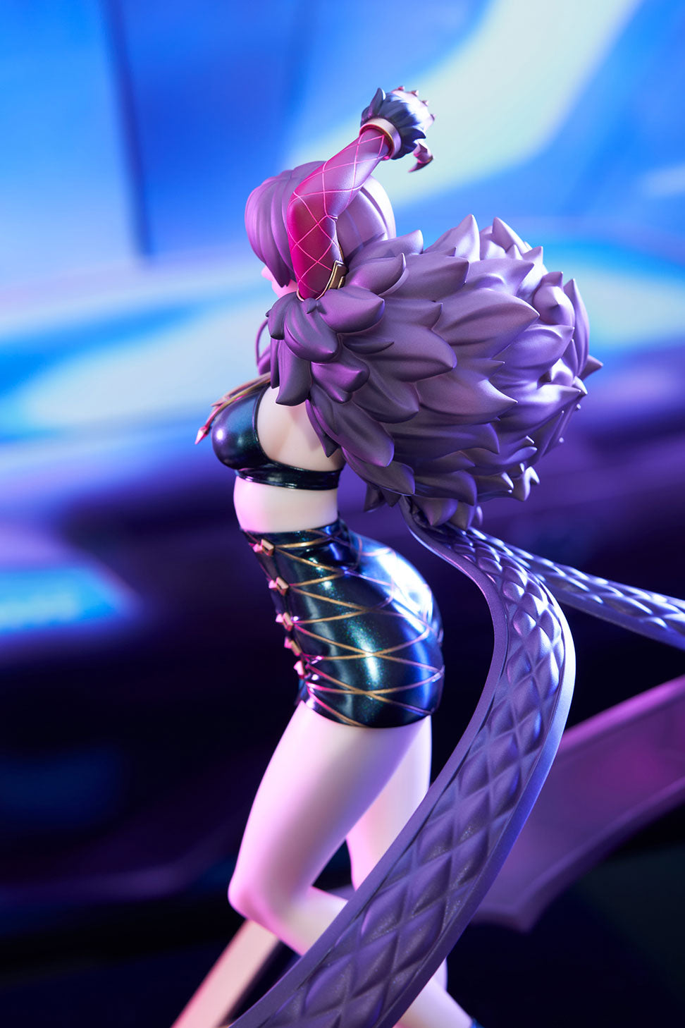 League of Legends K/DA Evelynn collectible scale model by Tokyo Figure