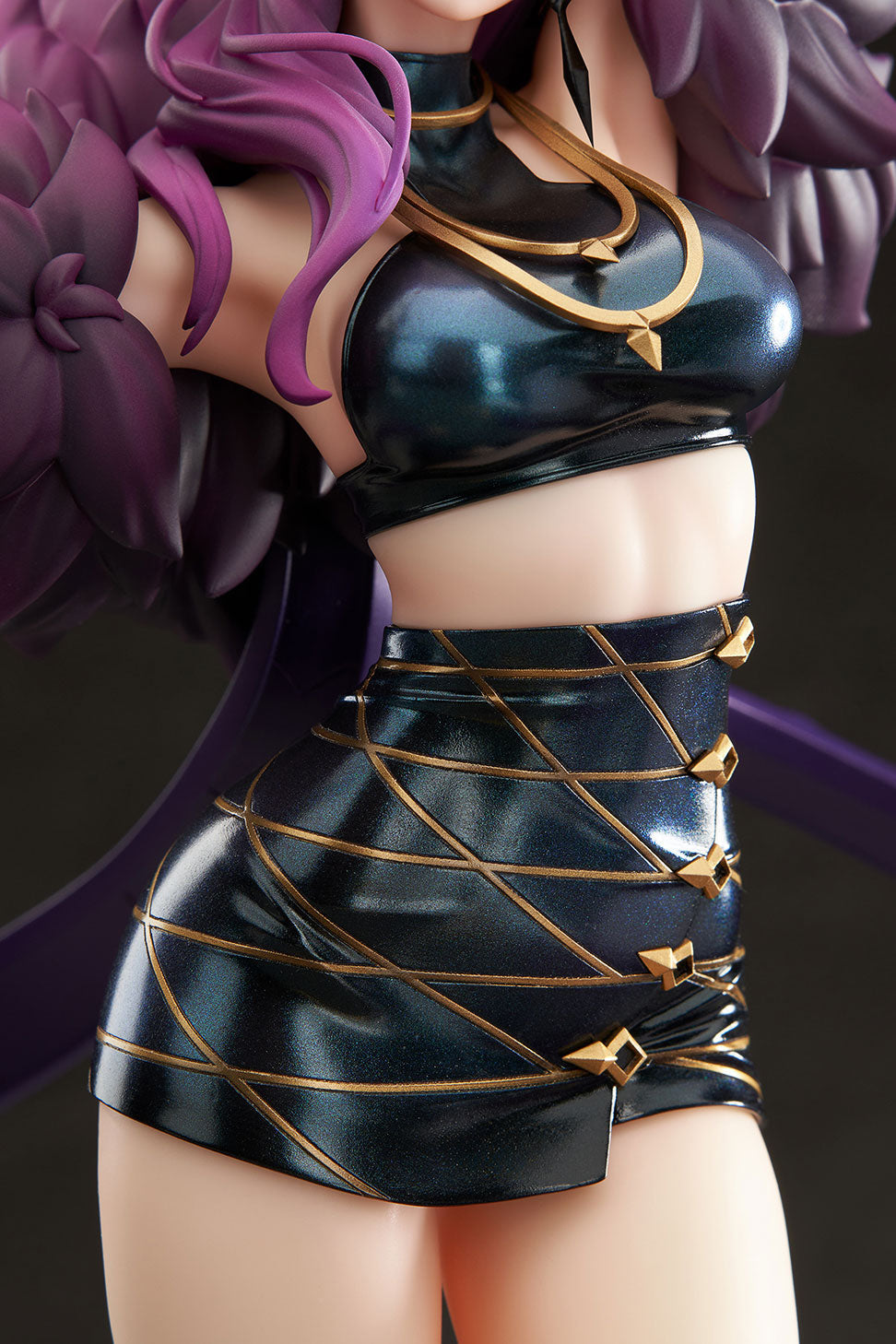 League of Legends K/DA Evelynn collectible scale model by Tokyo Figure