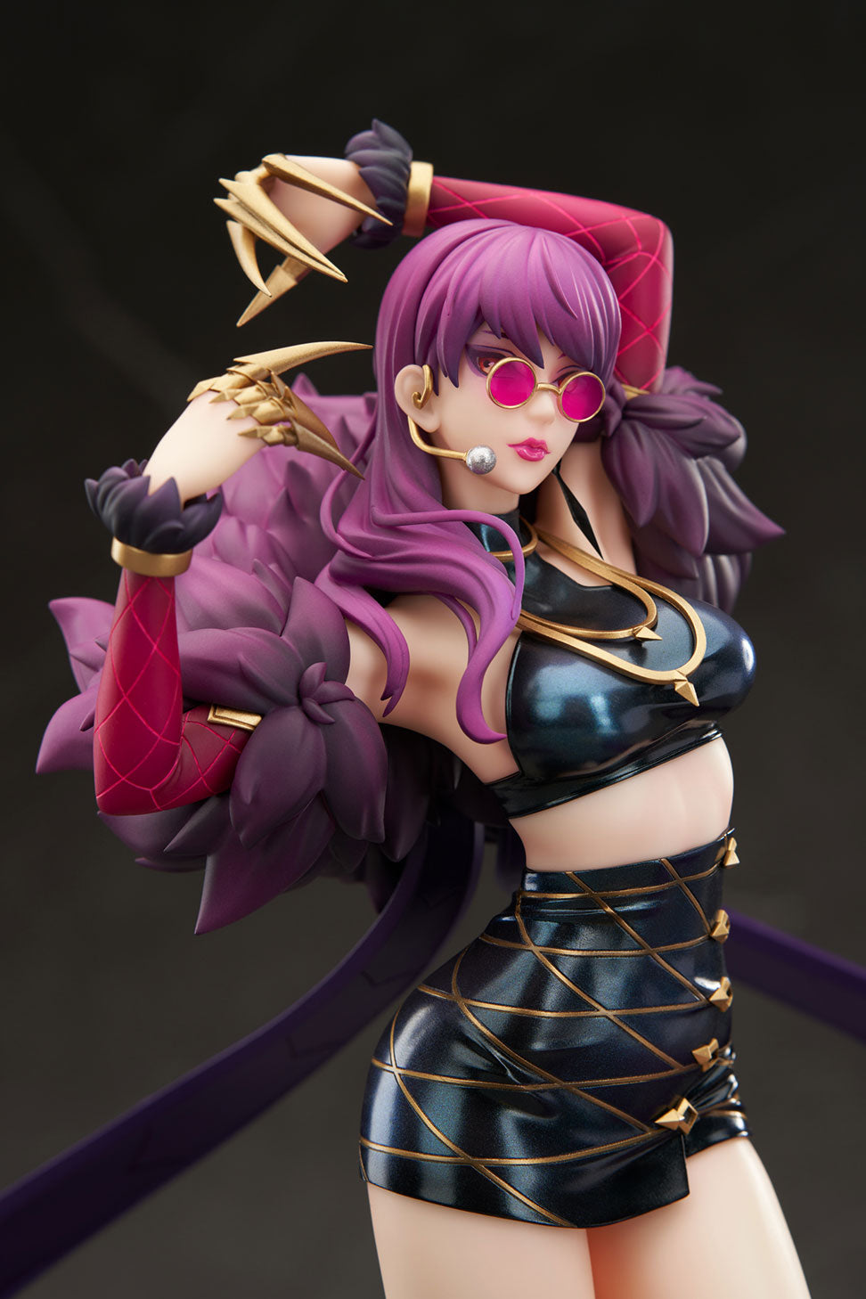 League of Legends K/DA Evelynn collectible scale model by Tokyo Figure