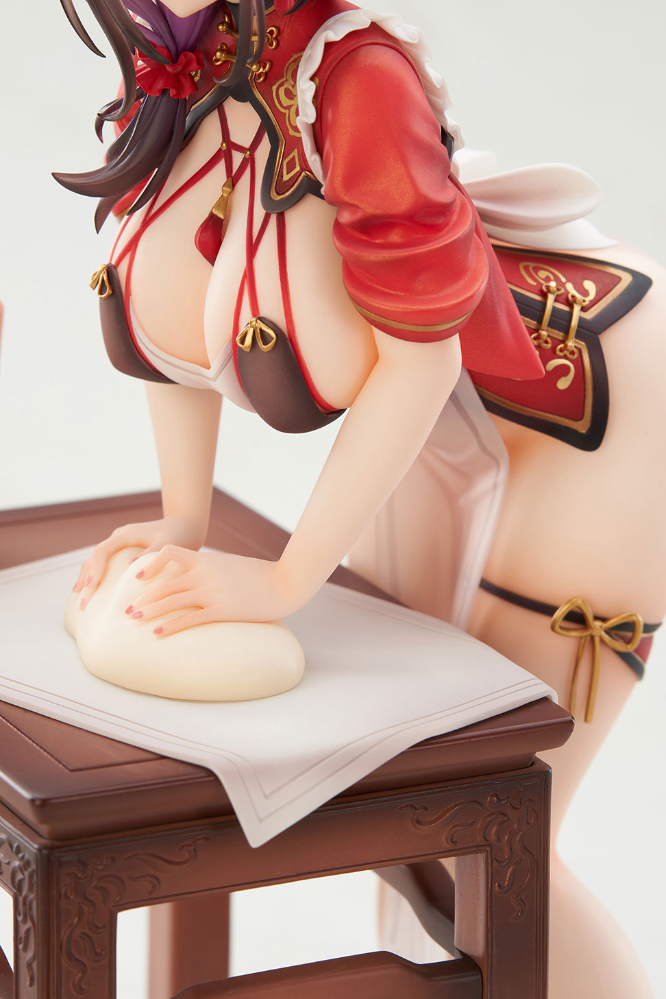 Azur Lane Ting an (Tender White Jade Ver.) collectible scale model by Tokyo Figure