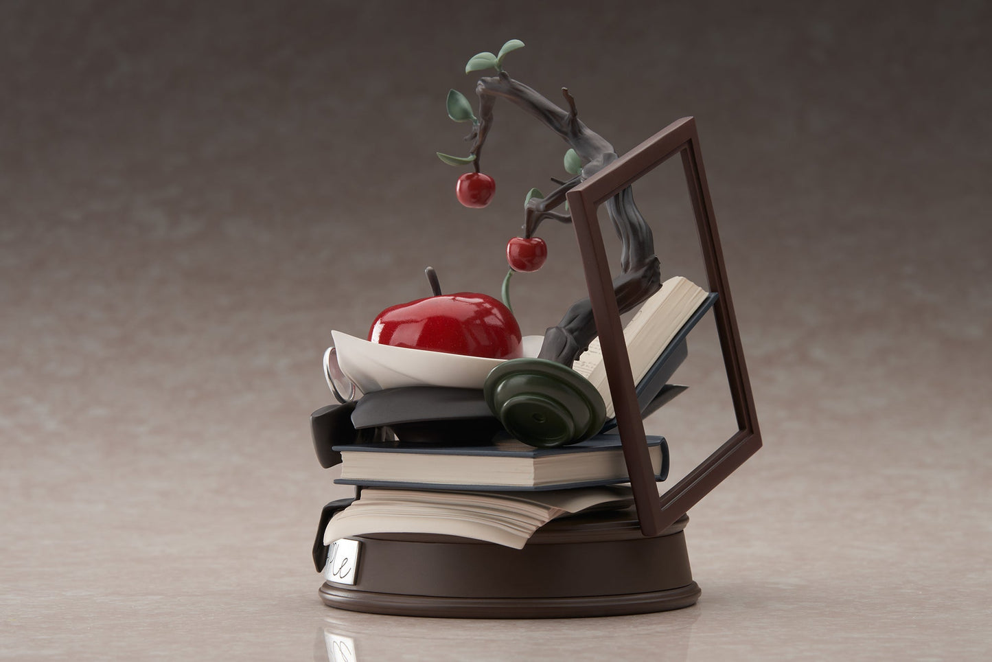 LIMEPIE Series APPLe Erudite and Juicy Ver. collectible scale model by Tokyo Figure
