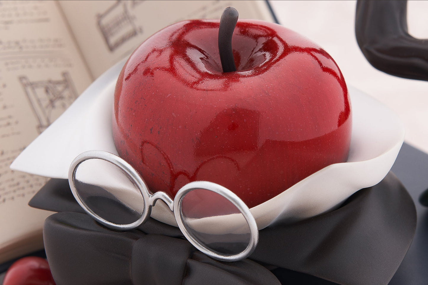 LIMEPIE Series APPLe Erudite and Juicy Ver. collectible scale model by Tokyo Figure
