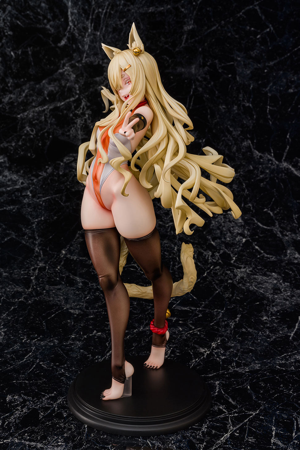 The Alien Girl Alice collectible scale model by Tokyo Figure