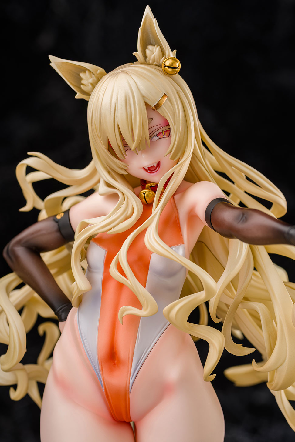 The Alien Girl Alice collectible scale model by Tokyo Figure