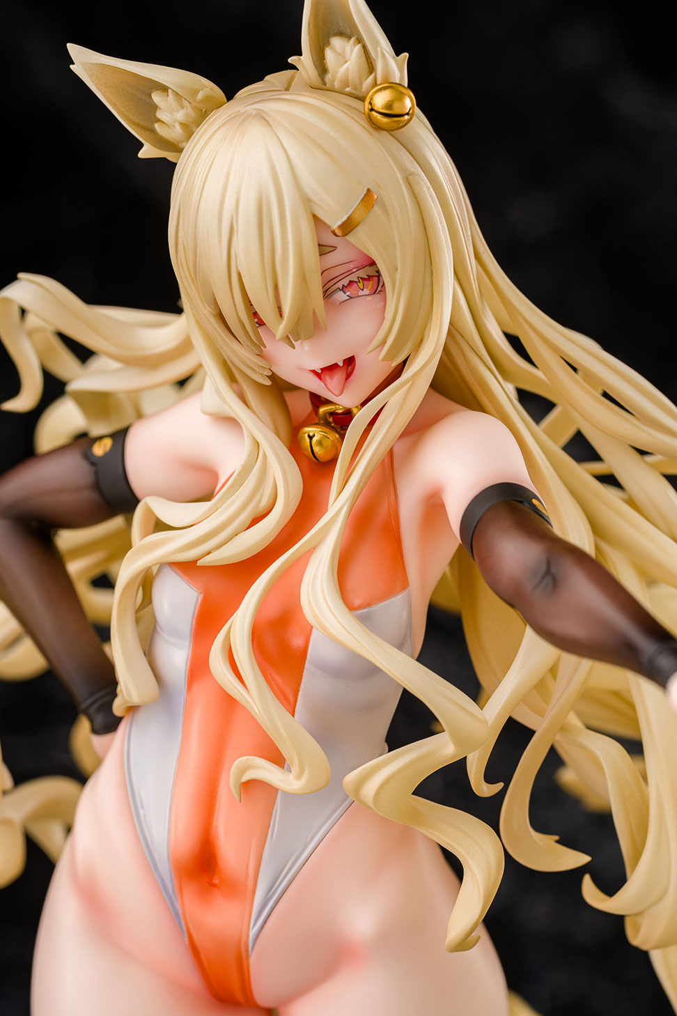 The Alien Girl Alice collectible scale model by Tokyo Figure