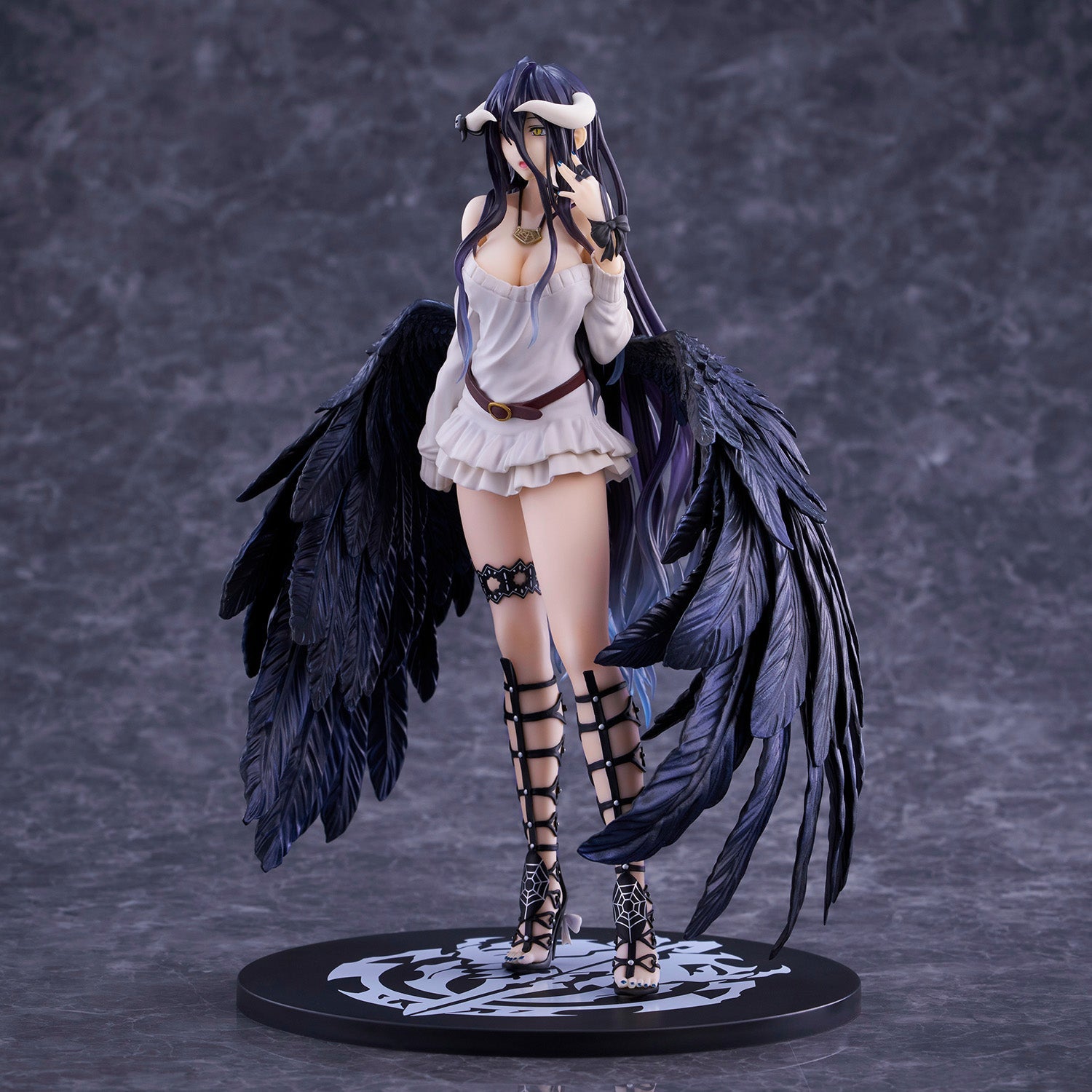 Albedo so-bin Ver. Limited Color collectible scale model by Tokyo Figure