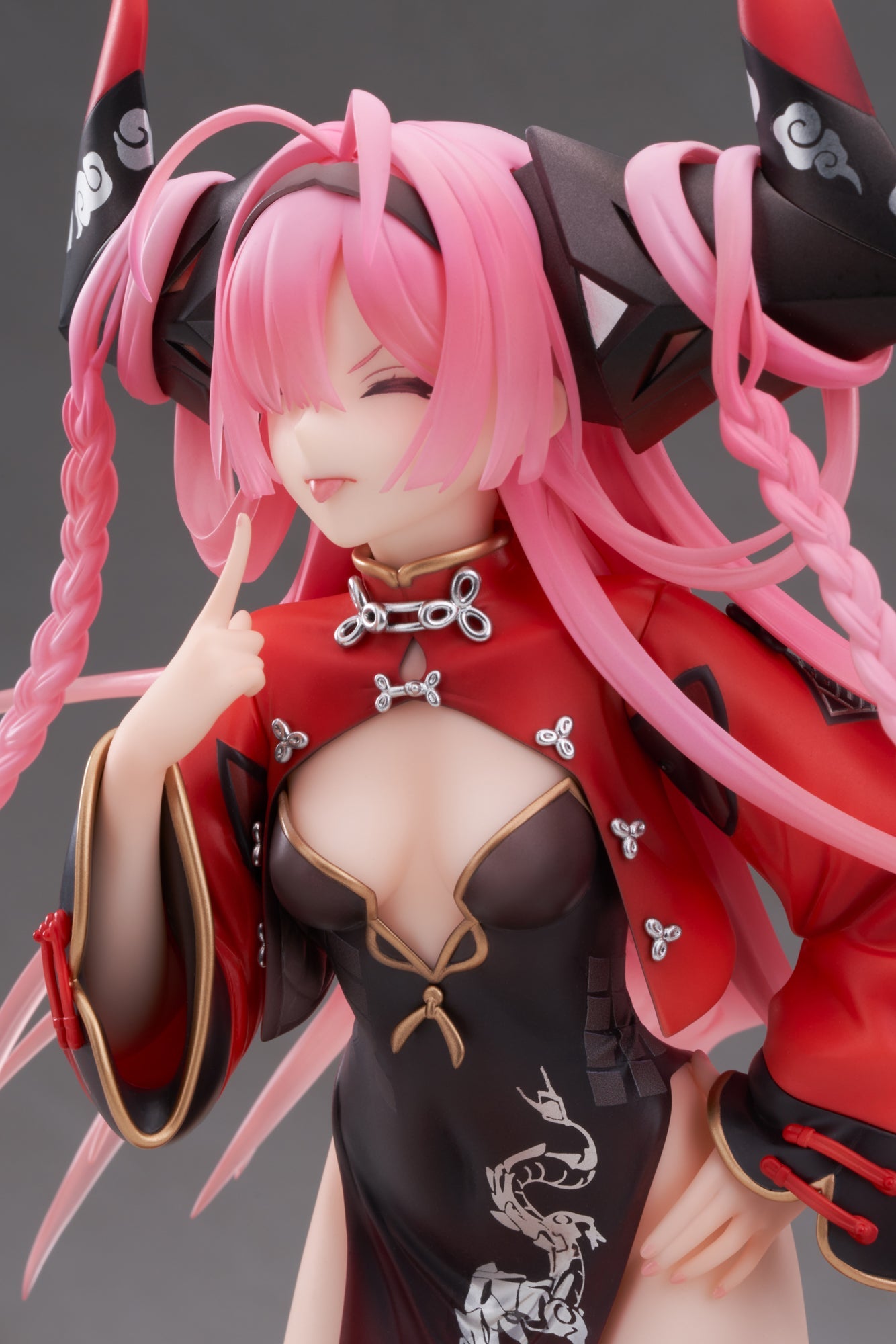Azur Lane Prinz Rupprecht The Gate Dragon's Advent Ver. collectible scale model by Tokyo Figure