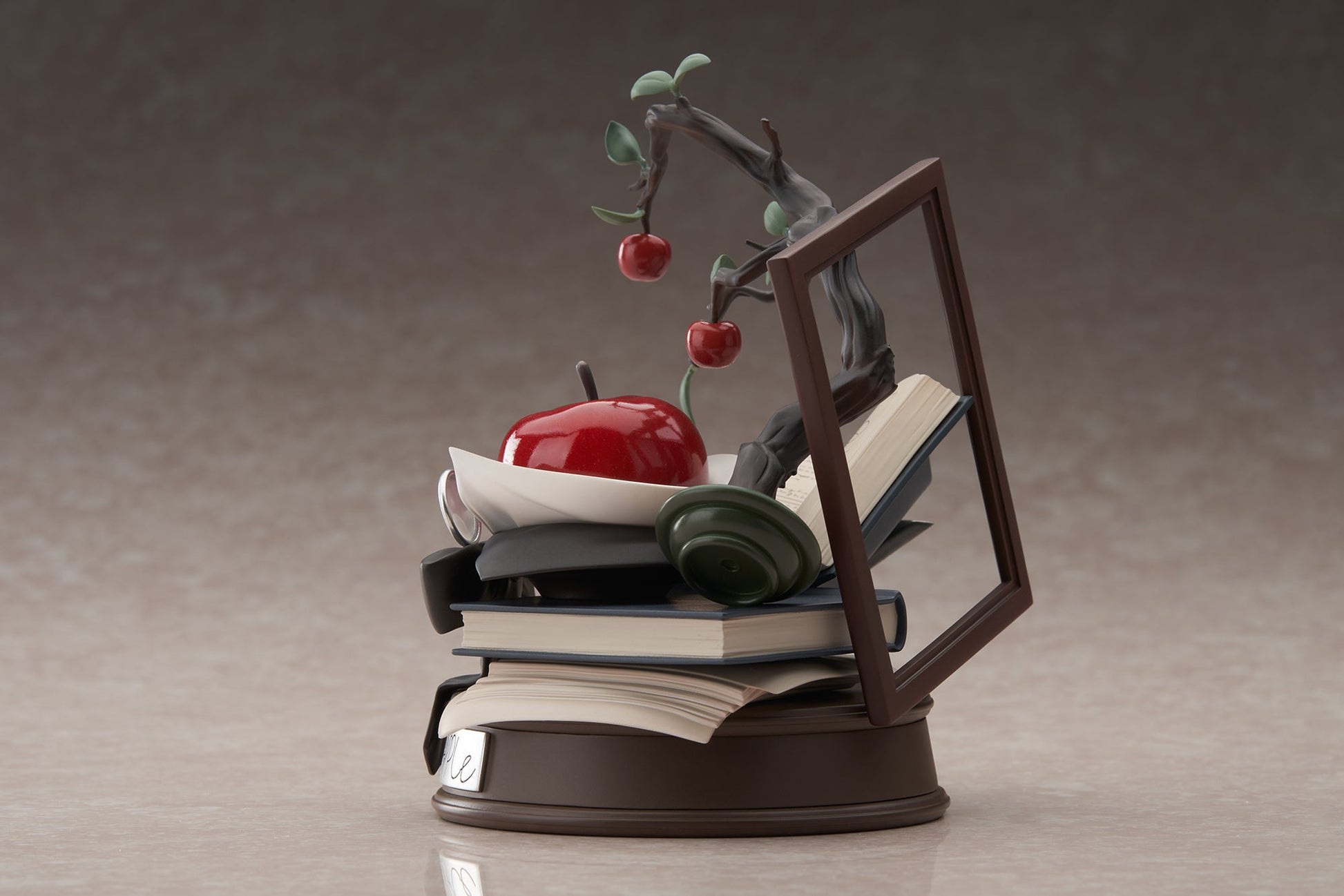 LIMEPIE Series APPLe Erudite and Juicy Ver. collectible scale model by Tokyo Figure