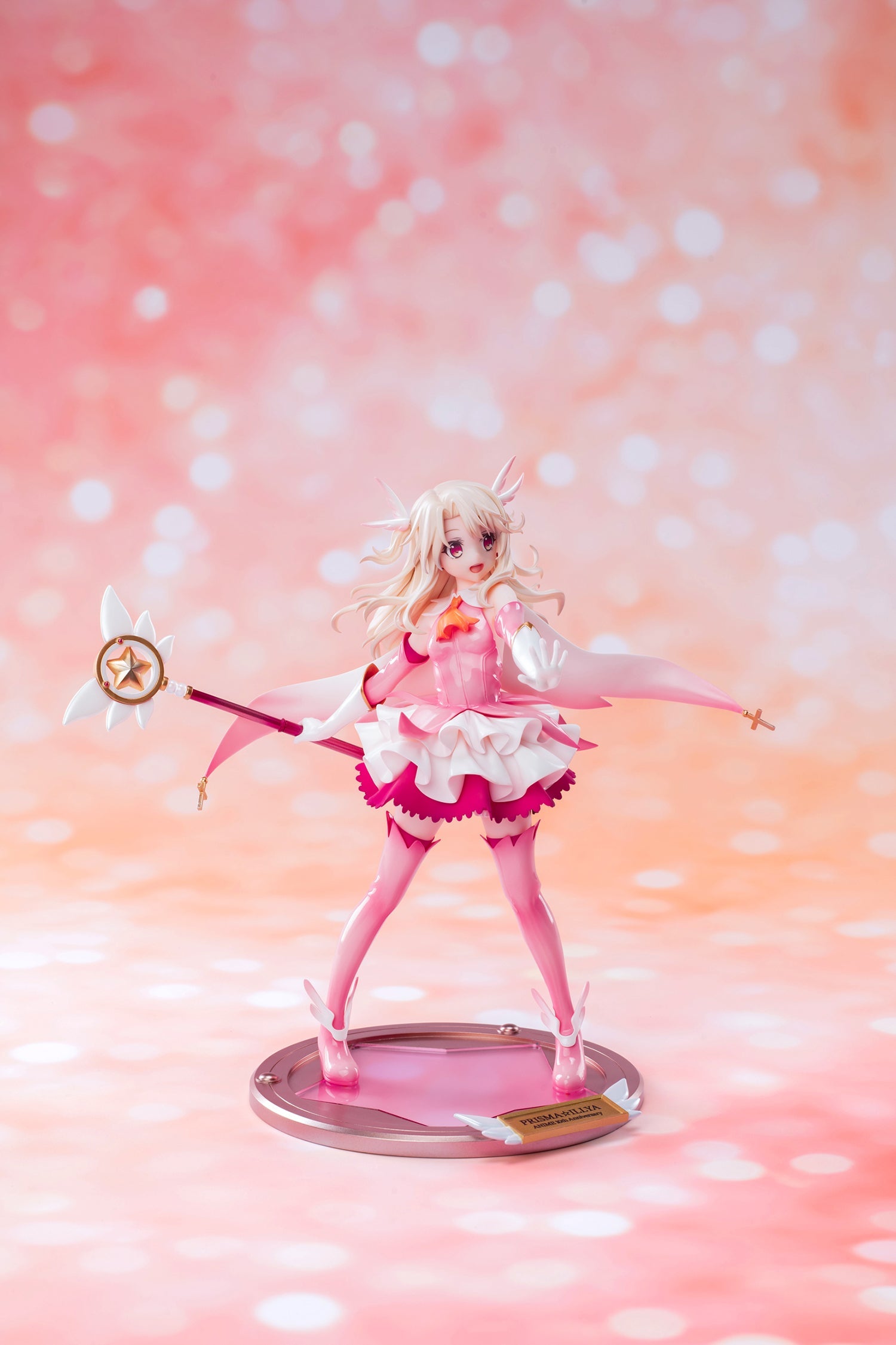 Illyasviel Von Einzbern (Illya/Caster/Archer) collectible scale model by Tokyo Figure