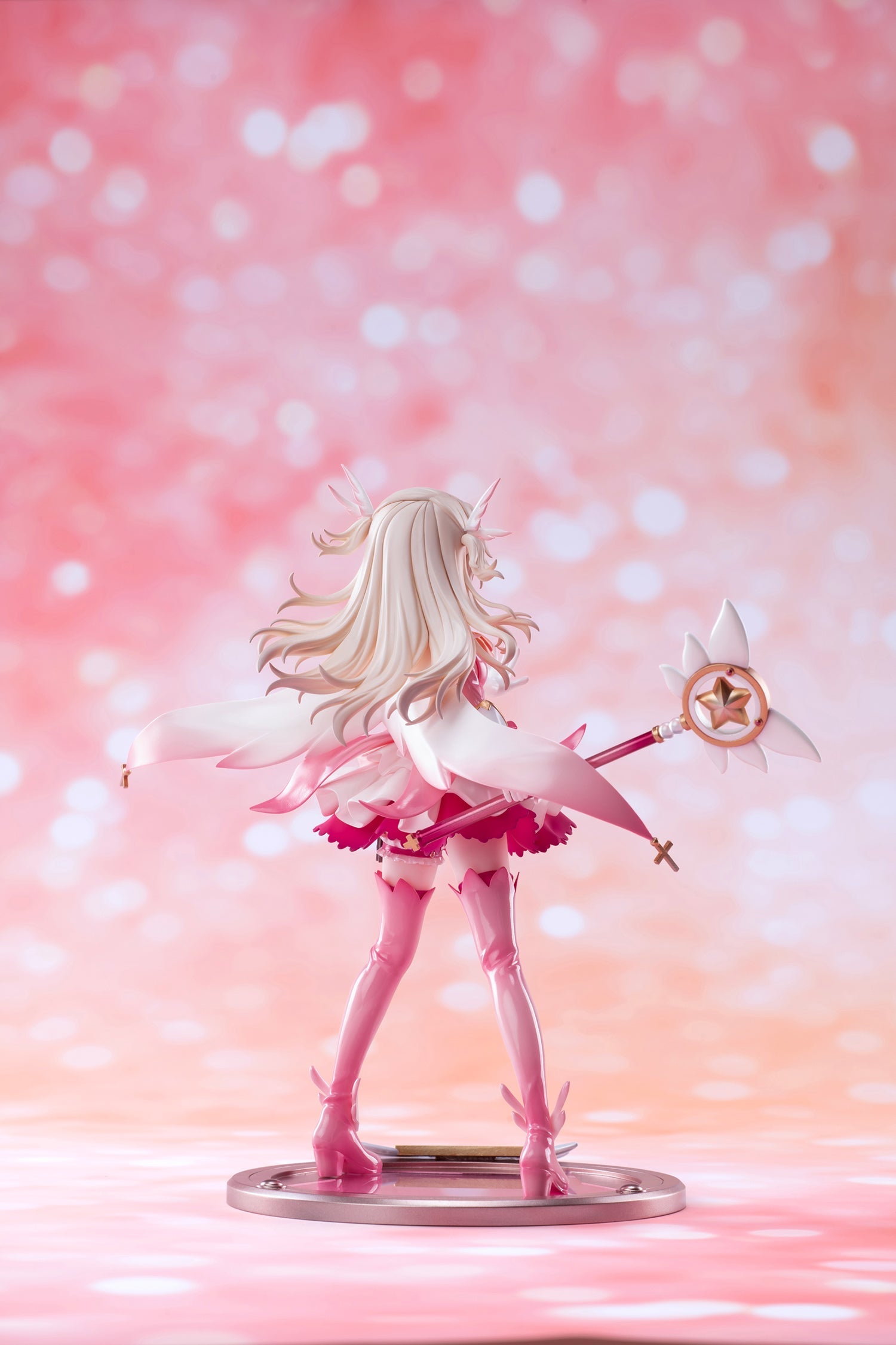 Illyasviel Von Einzbern (Illya/Caster/Archer) collectible scale model by Tokyo Figure